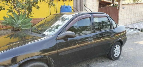 Imagem 1 de 7 de Chevrolet Corsa Classic 2006 1.0 Life 4p Gasolina