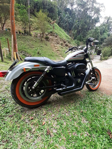 Harley Davidson 883r