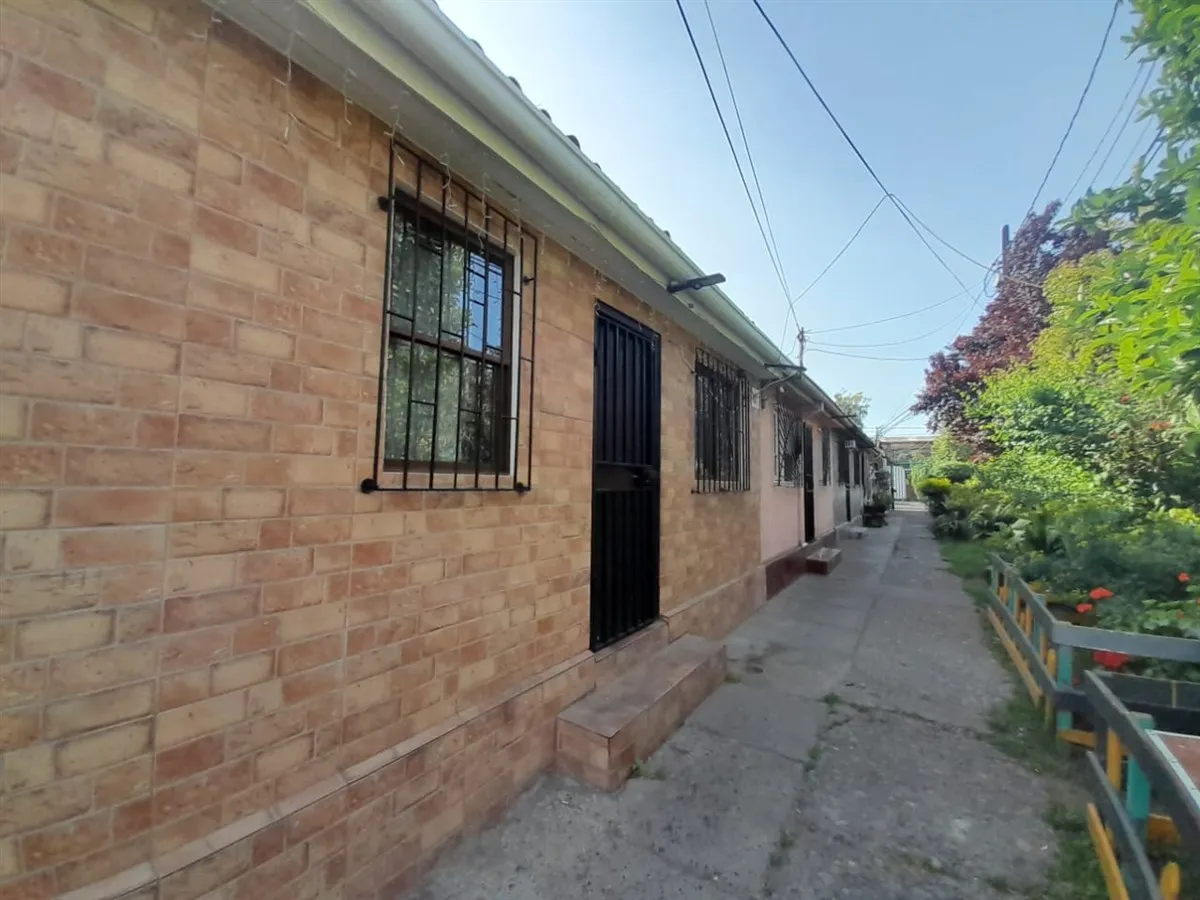 Imagen 4 de 24 de Casa En Venta De 6 Dorm. En Estación Central