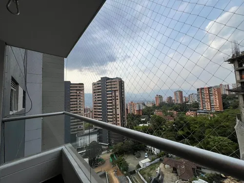 Apartamento En Venta En Loma Los Mesa. Cod V11184