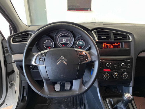 Imagen 21 de 23 de Citroën C4 Lounge 2015 2.0 Origine Am16 Autoargentina