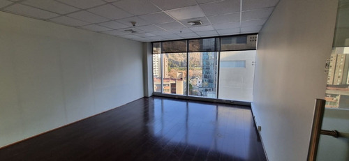 Imagen 5 de 9 de Se Arrienda Impecable Oficina, Sector Providencia