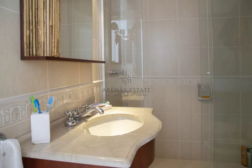 Vende Y Alquila Apartamento De 2 Dormitorios En Peninsula, Punta Del Este