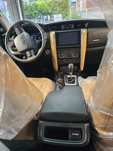 Toyota Fortuner 2.7 4x4