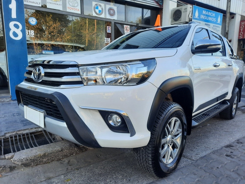 Imagen 7 de 15 de Toyota Hilux 2016 2.8 Cd Srv Pack 177cv 4x2