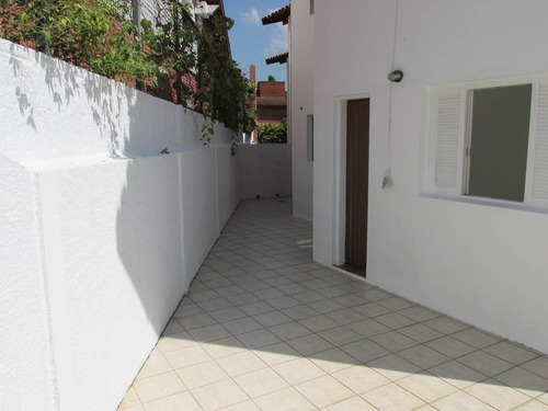 Alphaville 06 | Casa À Venda | 4 Dormitórios | 2 Suítes | 6 Salas | Piscina | Melhor Localização Do Condomínio - Cnc1317