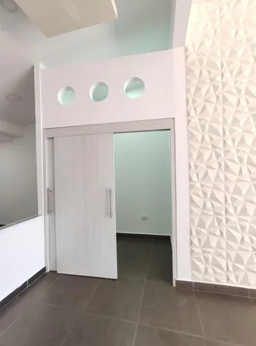 Local En Arriendo En La Riviera. Cod A17983