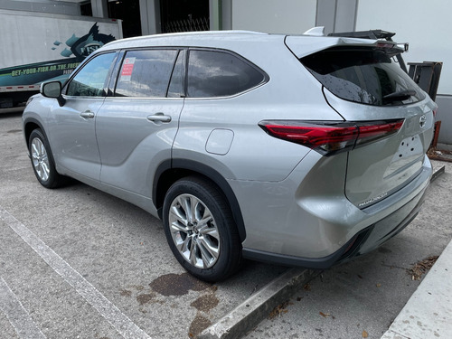 Imagen 7 de 21 de Toyota Highlander Hibrida Limited