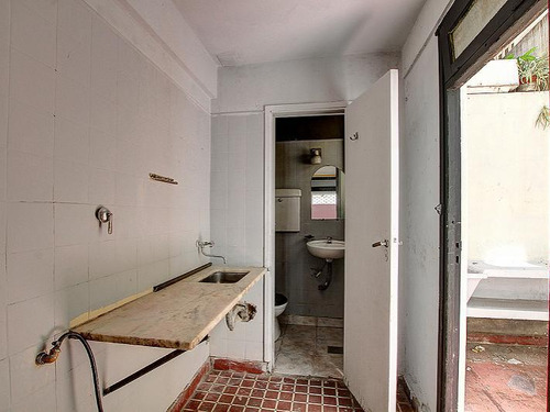 Este Encantador Local Comercial De 35 Metros Cuadrados En Santa Fe 5187 Te Ofrece La Oportunidad Pe