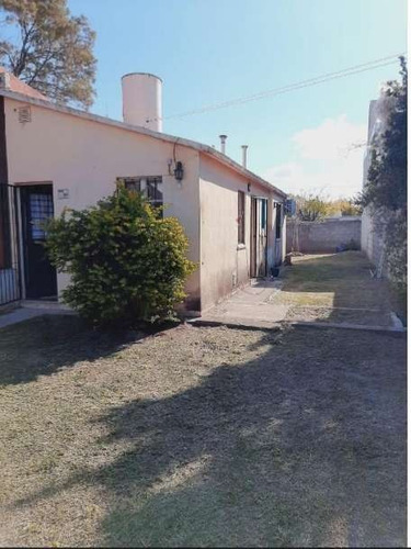 Imagen 2 de 12 de Casa De 1 Dormitorio, Con Escritura Las
