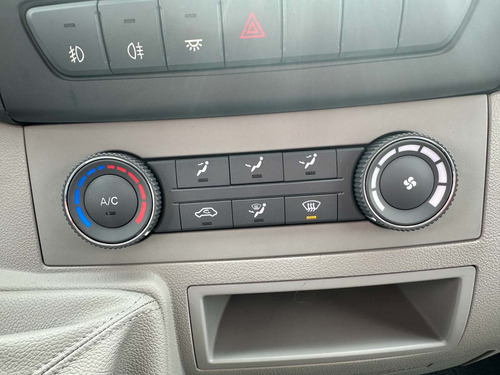 JAC Sunray 2.8 Turbo Diesel Furgon