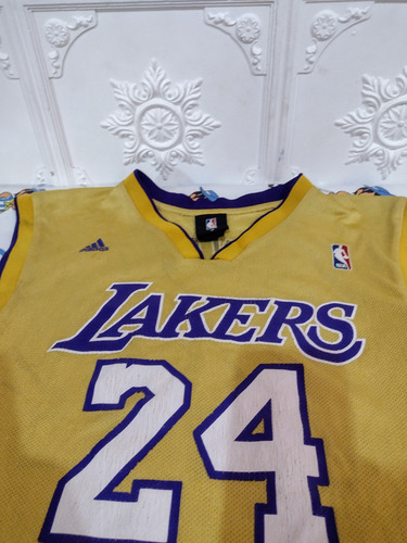 Camiseta De Básquet Los Ángeles Lakers 2010 Talle M Amplio (Usado)