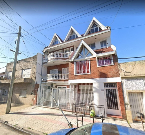 Generoso Departamento 3 Ambientes Al Frente En Venta