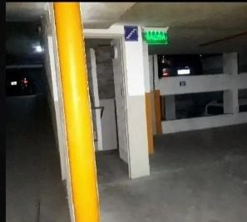 Cochera Cubierta En Venta - 20mts2 - Quilmes