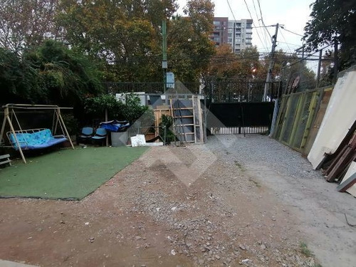 Casa En Venta De 3 Dorm. En Maipú