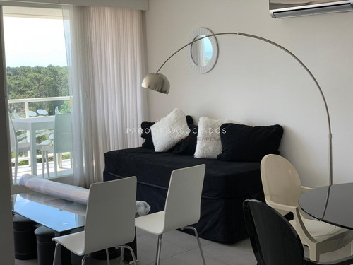 Muy Lindo Departamento En Torre Yoo- Ref: 3415