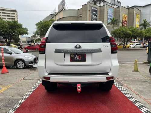 Toyota Prado Txl 3.0 At Diésel Blindaje 2 Plus