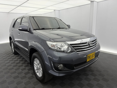 Toyota Fortuner 2.7L 4X4 At