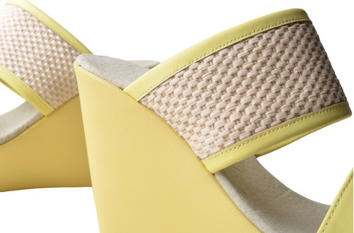 Zuecos Sandalias De Mujer De Cuero Reggae - Ferraro -