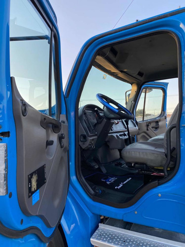 Imagen 13 de 15 de Freightliner M2 2004