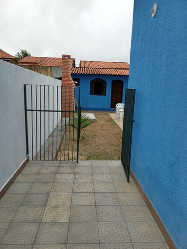 Excelente Oportunidade Em Itaipuaçu! Casa Com Piscina 2 Qts