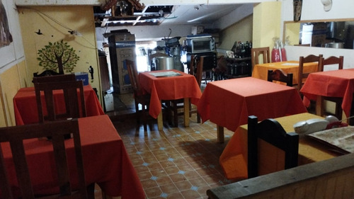 Se Arrienda Restaurante Funcionando Con Patentes!!!