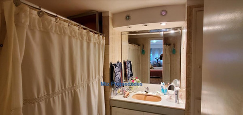 Imagen 8 de 10 de Apartamento Tres Dormitorios. Frente Plaza Biarritz