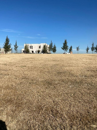 Imagen 2 de 15 de Terreno - Lote Al Rio En Naudir Aguas Privadas - Amarra Propia