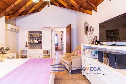 Casa En Venta En Country Banco Provincia ,francisco Alvarez, Moreno