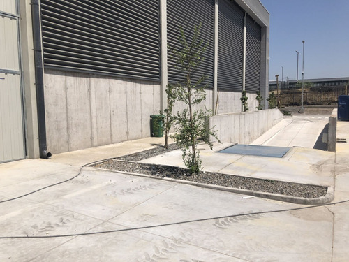 Arriendo Nuevo Bodegas De 236,87 M2 Galpón + 83,12 M2 Oficin