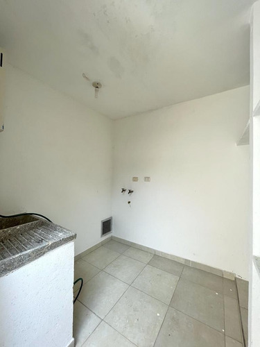 Imagen 8 de 10 de Casa En La Castellana Moderna