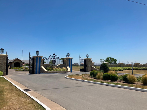 Imagen 6 de 14 de Venta De Lote En Sector Golf, La Providencia Canning