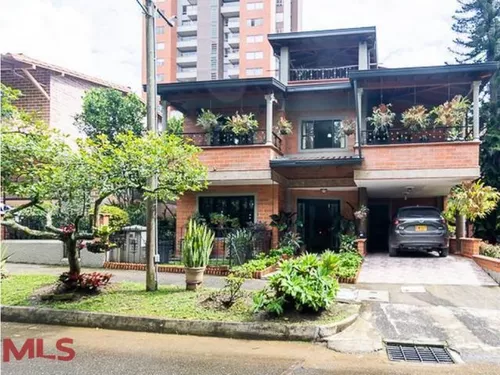 Casa Tranquila En Excelente Sector.(mls#235167)