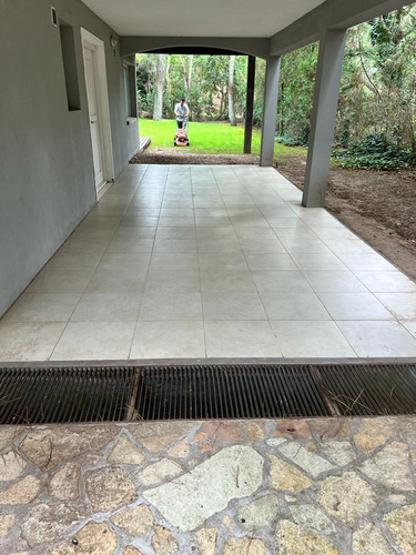 Carilo Casa En Venta
