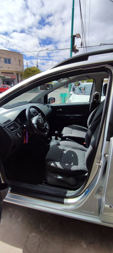 Volkswagen Suran 1.6 Highline