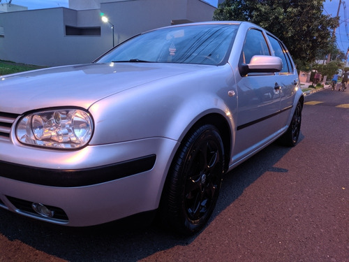 Volkswagen Golf 1.6 Plus