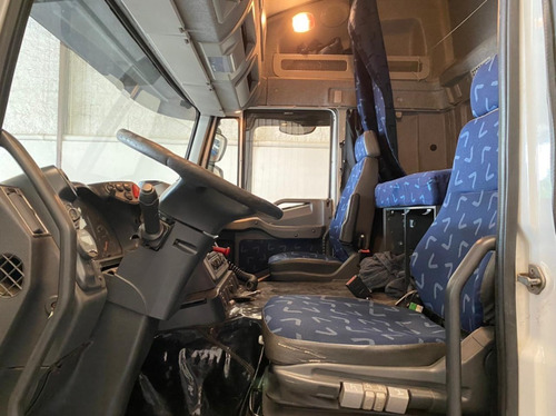 Caminhão Iveco Stralis 460 6x4 Teto Alto 2012 Automatico
