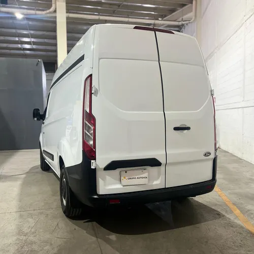 Ford Transit 2.2 Van Larga Techo Alto Custom Mt