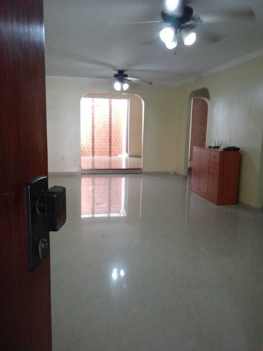Imagen 2 de 15 de Townhouse Quintas Del Norte Naguanagua Calle Cerrada Nb