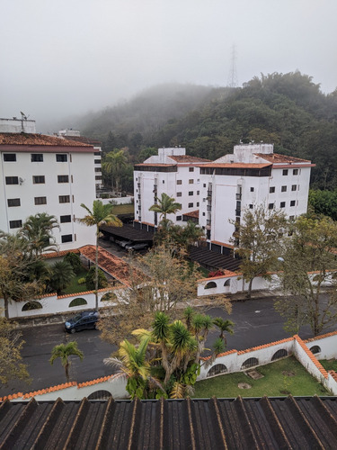 Se Vende Apartamento En La Urbanización Las Salias, San Antonio De Los Altos. Nc