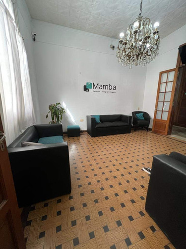 Imagen 9 de 17 de Se Vende Amplia Oficina En Peatonal-centro De La Ciudad