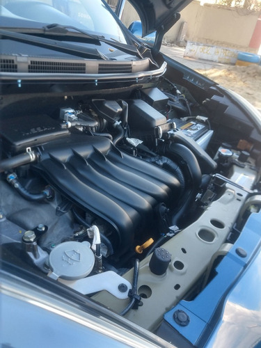 Imagem 4 de 12 de Nissan March 2016 1.6 16v Sl 5p
