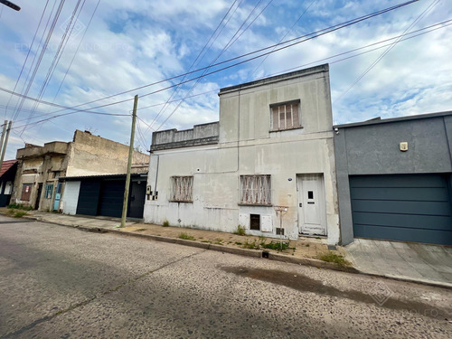 2 Deptos A Reciclar C/posibilidad De Anexar Lote C/salida Por Derqui - Oportunidad!!