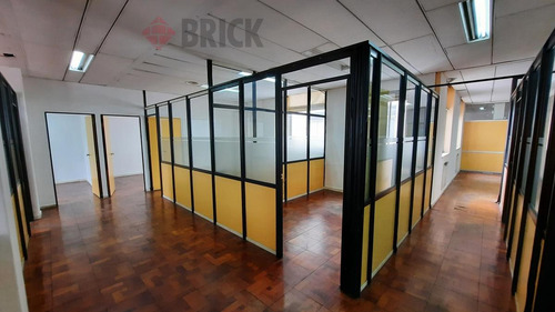 Oficina 10 Ambientes (dividida En 2 C/entr Indep) En Mitre Al 600 - 250 M2 - Centro