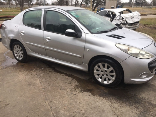 Imagen 14 de 15 de Peugeot 207 Compact Xt
