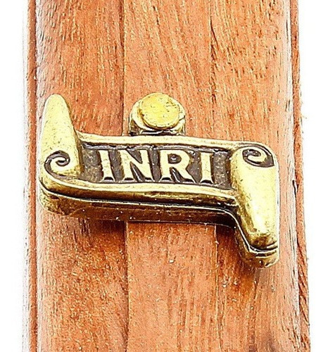 Imagem 5 de 5 de Crucifixo Com Medalha São Bento Para Parede Ou Mesa - 20cm
