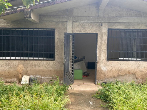 Galpón Industrial En Bárbula - Guacara En Venta -. Inmobiliaria Maggi 1694