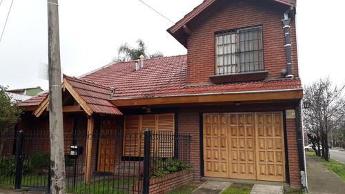 Casa Chalet En Venta, Posadas 1300, Ituzaingó