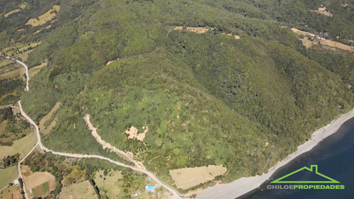 Increible Campo Borde Mar En Agoni, Chiloe (70122)