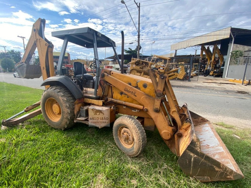 Retroescavadeira 580l Case 4x2- 1998